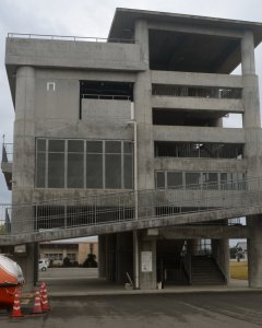 Japón construye a contrarreloj torres y rutas de evacuación, muros de contención y refugios a menos de un kilómetro de la costa de Nankoku, en la prefectura de Kochi (sureste) para pprevenir un tsinami. EFE/Marta O. Craviotto