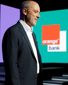 El presidente ejecutivo de Orange, Stephane Richard, en la presentación del banco móvil de la operadora francesa. REUTERS/Charles Platiau
