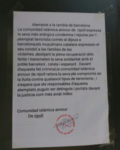 Escrit de condemna dels atemptats de la comunitat musulmana de Ripoll. N.S.I.