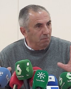 El alcalde de Pedrera (Sevilla), Antonio Nogales (IU).EFE/ Juan Chicano. EFE/ Juan Chicano