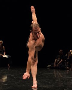 El coreógrafo y bailarín francés Olivier Dubois actuará por primera vez en España en el festival Zaragoza a Escena.