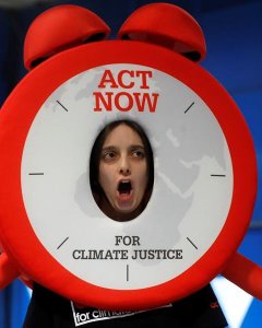 Acto reivindicativo de la organización ACT Now for Climate Justice por la justicia climática que ha tenido lugar en la quinta jornada de 25 Conferencia de las Partes del Convenio Marco de Naciones Unidas sobre Cambio Climático (COP) que se celebra en Madr
