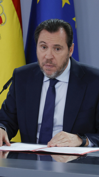 El ministro de Transportes y Movilidad Sostenible, Óscar Puente, durante la rueda de prensa tras el Consejo de Ministros.