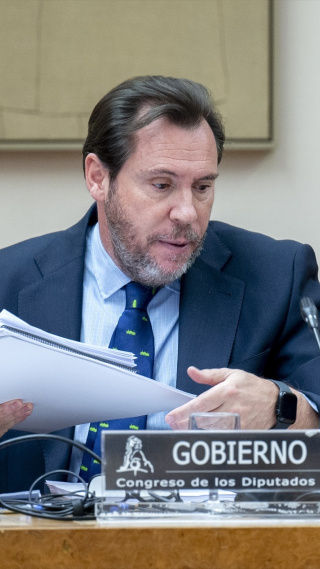 EuropaPress_7263307_ministro_transportes_movilidad_sostenible_oscar_puente_comparece_comision