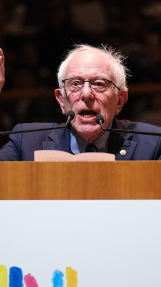 EuropaPress_7528437_16_may_2026_italy_turin_us_senator_for_vermont_bernie_sanders_speaks_during