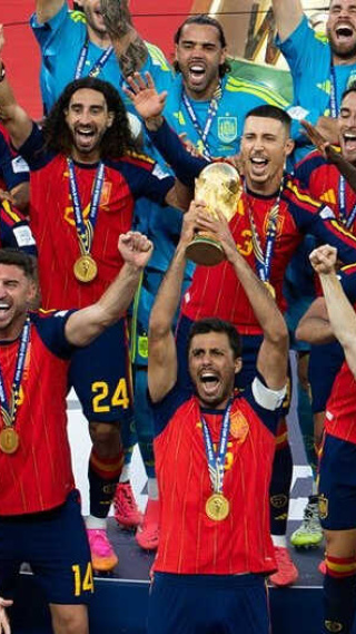 Un cántabro, protagonista en el vídeo de la famosa cadena estadounidense ESPN sobre la afición española en la final del Mundial Un cántabro, protagonista en el vídeo de la famosa cadena estadounidense ESPN sobre la afición española en la final del Mundial