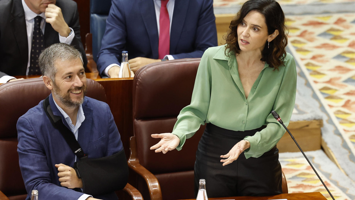 Sánchez avisa a Ayuso de que la llevará al Constitucional si no garantiza el derecho al aborto | Público