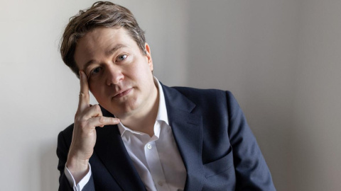 Retrato del escritor Johann Hari. Retrato del escritor Johann Hari.