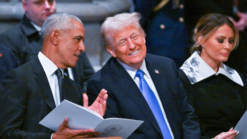 El expresidente Barack Obama y el presidente electo Donald Trump.