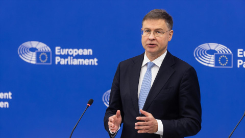 El comisario europeo de Economía, Valdis Dombrovskis, en una imagen de archivo en Estrasburgo (Francia), a 18 de diciembre de 2024.