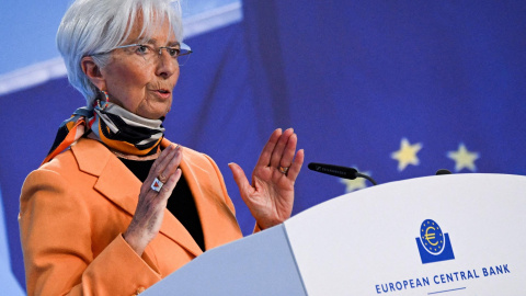 La presidenta del Banco Central Europeo (BCE), Christine Lagarde, en una comparecencia ante los medios en la sede de la entidad tras una de las reuniones del Consejo de Gobierno sobre tipos de interés. La presidenta del Banco Central Europeo (BCE), Christine Lagarde, en una comparecencia ante los medios en la sede de la entidad tras una de las reuniones del Consejo de Gobierno sobre tipos de interés.