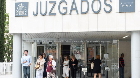 Cristina Álvarez La asesora de Moncloa, Cristina Álvarez, a su salida de los juzgados.