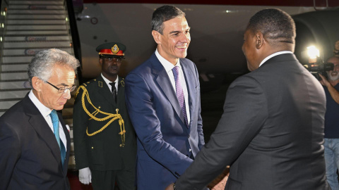 El presidente del Gobierno español, Pedro Sánchez, llegó este domingo a Angola para asistir a la cumbre Unión Europea-Unión Africana (UE-UA)