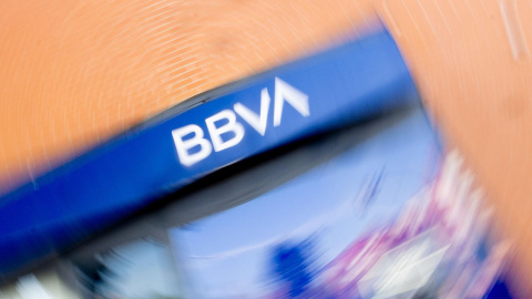 El logo del BBVA en una sucursal en Madrid. El logo del BBVA en una sucursal en Madrid.