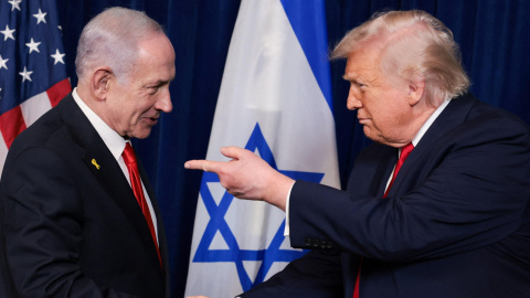 2025-12-29T223347Z_1840689475_RC2KQIAV30GG_RTRMADP_3_ISRAEL-PALESTINIANS-TRUMP-NETANYAHU Imagen de archivo de Donald Trump junto con Benjamin Netanyahu.