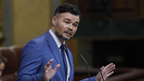 El portavoz de ERC, Gabriel Rufián, durante su intervención en el pleno del Congreso de este miércoles ante el que comparece el presidente del Gobierno, Pedro Sánchez. El portavoz de ERC, Gabriel Rufián, durante su intervención en el pleno del Congreso de este miércoles ante el que comparece el presidente del Gobierno, Pedro Sánchez.