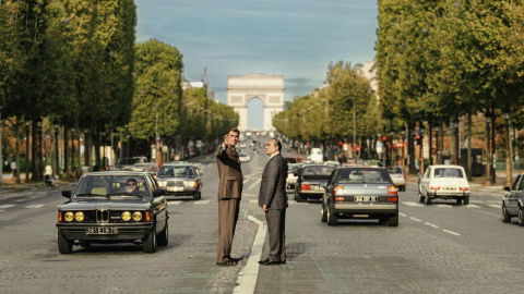 Claes Bang y Michel Fau, en un fotograma de 'El Arquitecto'.
