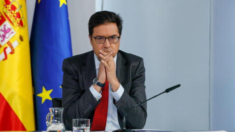 El ministro de Transformación Digital, Óscar López, durante la rueda de prensa posterior a la reunión del Consejo de Ministros, este martes en Moncloa