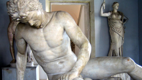 Gálata Moribundo, Museos Capitolinos, Roma. Gálata Moribundo, Museos Capitolinos, Roma.