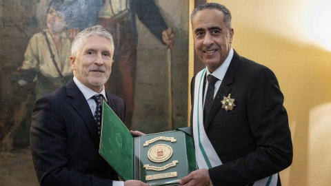 Grande-Marlaska impone la Gran Cruz de la Orden del Mérito de la Guardia Civil a Abdellatif Hammouchi, director general de Seguridad Territorial y Seguridad Nacional de Marruecos, en 2022. Grande-Marlaska impone la Gran Cruz de la Orden del Mérito de la Guardia Civil a Abdellatif Hammouchi, director general de Seguridad Territorial y Seguridad Nacional de Marruecos en 2022.