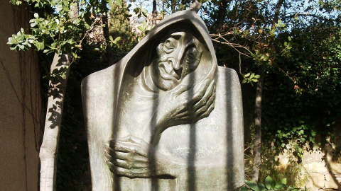 Escultura de La Celestina en Salamanca.