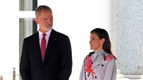 Felipe VI y Letizia a la llegada del Presidente de la República Francesa, Emmanuel Macron.