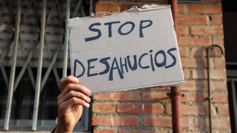 Pancarta contra los desahucios. Pancarta contra los desahucios.