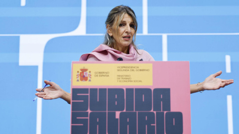 La vicepresidenta segunda y ministra de Trabajo, Yolanda Díaz, después de la reunión de la comisión asesora del salario mínimo interprofesional. La vicepresidenta segunda y ministra de Trabajo, Yolanda Díaz, después de la reunión de la comisión asesora del salario mínimo interprofesional.