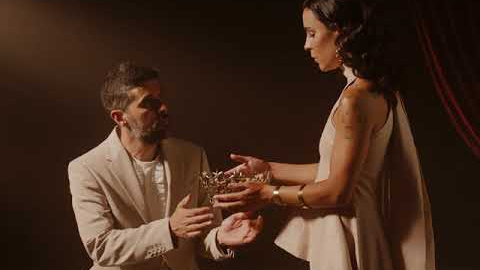 Fuel Fandango - Ruido ft. ft. Amadou & Mariam (Videoclip Oficial) Fuel Fandango - Ruido ft. ft. Amadou & Mariam (Videoclip Oficial)