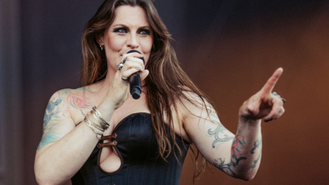 Floor Jansen (Nightwish) anuncia que padece cáncer Floor Jansen (Nightwish) anuncia que padece cáncer