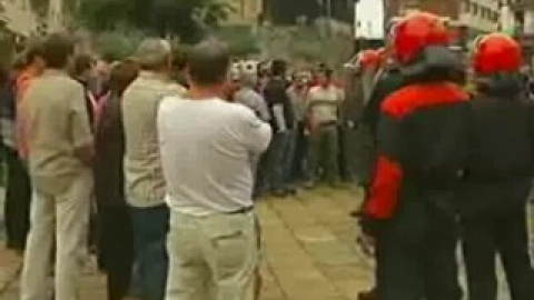 La Ertzaintza impide la manifestación de Lizartza La Ertzaintza impide la manifestación de Lizartza