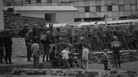 Tropas del Ejército Mexicano en Tlatelolco Tropas del Ejército Mexicano en Tlatelolco
