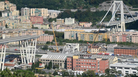 Vista del puente Morandi, en la autopista A10 a su paso por Génova, que se derrumbó el pasado 14 de agosto, provocando la muerte de 43 personas. EFE/EPA/LUCA ZENNARO Vista del puente Morandi, en la autopista A10 a su paso por Génova, que se derrumbó el pasado 14 de agosto, provocando la muerte de 43 personas. EFE/EPA/LUCA ZENNARO