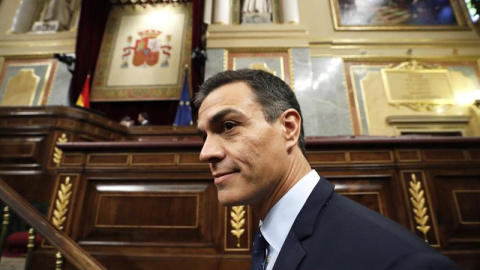 El presidente del Gobierno, Pedro Sánchez, a su llegada a la sesión de control en el pleno del Congreso. EFE/Javier Lizón El presidente del Gobierno, Pedro Sánchez, a su llegada a la sesión de control en el pleno del Congreso. EFE/Javier Lizón
