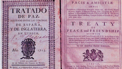 Primera edición del Tratado de Utrecht, 1713, en español (izquierda), y una copia impresa en 1714 en latín e inglés (derecha). Foto: Wikimedia Primera edición del Tratado de Utrecht, 1713, en español (izquierda), y una copia impresa en 1714 en latín e inglés (derecha). Foto: Wikimedia