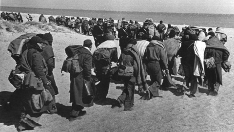 Refugiados republicanos en Francia en marzo de 1939. Foto: Robert Capa Refugiados republicanos en Francia en marzo de 1939. Foto: Robert Capa