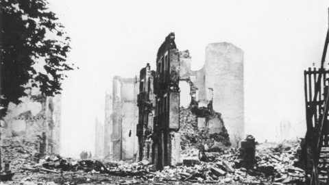 Guernika tras el bombardeo. WIKIPEDIA Guernika tras el bombardeo. WIKIPEDIA