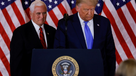 El presidente de EEUU, Donald Trump, y el vicepresidente, Mike Pence, en una foto del pasado noviembre, en las primeras valoraciones de los resultados de las elecciones presidencial, en el Salón Este de la Casa Blanca, en Washington. REUTERS / Carlos Ba El presidente de EEUU, Donald Trump, y el vicepresidente, Mike Pence, en una foto del pasado noviembre, en las primeras valoraciones de los resultados de las elecciones presidencial, en el Salón Este de la Casa Blanca, en Washington. REUTERS / Carlos Bar