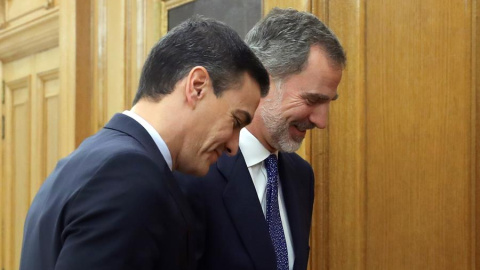 El rey Felipe VI recibe en audiencia al líder del PSOE y presidente del Gobierno en funciones, Pedro Sánchez, en la ronda de consultas para decidir si propone un candidato a la investidura. EFE/Kiko Huesca El rey Felipe VI recibe en audiencia al líder del PSOE y presidente del Gobierno en funciones, Pedro Sánchez, en la ronda de consultas para decidir si propone un candidato a la investidura. EFE/Kiko Huesca
