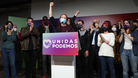El líder de Unidas Podemos y candidato a la presidencia de la Comunidad de Madrid, Pablo Iglesias, comparece ante los medios hoy martes en la sede del partido, en Madrid, tras conocer los resultados de las elecciones autonómicas. EFE/Kiko Huesca El líder de Unidas Podemos y candidato a la presidencia de la Comunidad de Madrid, Pablo Iglesias, comparece ante los medios hoy martes en la sede del partido, en Madrid, tras conocer los resultados de las elecciones autonómicas. EFE/Kiko Huesca