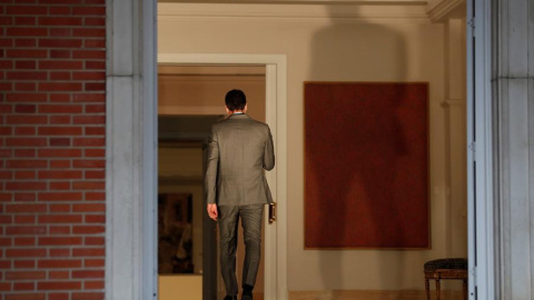 Pedro Sánchez, tras la declaración institucional sobre los indultos a los presos del 'procés'. EFE/Emilio Naranjo Pedro Sánchez, tras la declaración institucional sobre los indultos a los presos del 'procés'. EFE/Emilio Naranjo