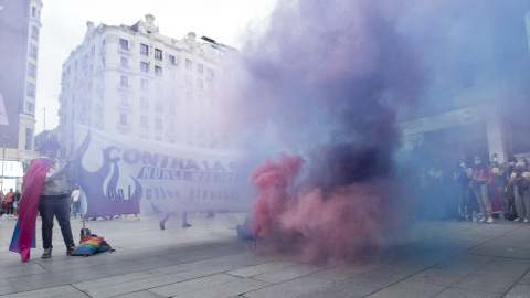 Una concentración por el Día Internacional de la Visibilidad Bisexual, en la Plaza de Callao, a 23 de septiembre de 2021, en Madrid (España). / A. Pérez Meca (Europa Press) Una concentración por el Día Internacional de la Visibilidad Bisexual, en la Plaza de Callao, a 23 de septiembre de 2021, en Madrid (España). / A. Pérez Meca (Europa Press)