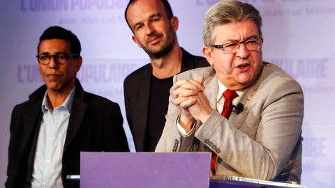 El candidato presidencial del partido La France Insoumise (LFI), Jean-Luc Melenchon (C), pronuncia un discurso tras los resultados de la primera vuelta de las elecciones presidenciales francesas en París, Francia, el 10 de abril de 2022. (Elecciones, Fr El candidato presidencial del partido La France Insoumise (LFI), Jean-Luc Melenchon (C), pronuncia un discurso tras los resultados de la primera vuelta de las elecciones presidenciales francesas en París, Francia, el 10 de abril de 2022. (Elecciones, Fr