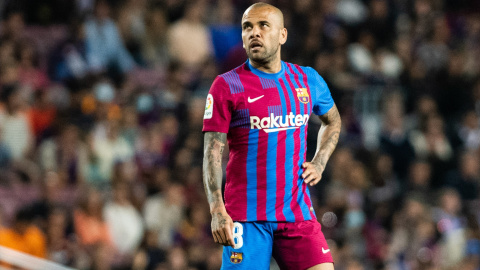 Dani Alves durante un partido con el FC Barcelona la pasada temporada.- EUROPA PRESS Dani Alves durante un partido con el FC Barcelona la pasada temporada.- EUROPA PRESS