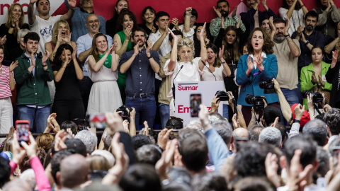La vicepresidenta segunda y ministra de Trabajo y Economía Social, Yolanda Díaz, interviene durante el acto 'Empieza todo' de la plataforma Sumar, en el que presenta su candidatura para la presidencia del Gobierno. Carlos Luján | EUROPA PRESS La vicepresidenta segunda y ministra de Trabajo y Economía Social, Yolanda Díaz, interviene durante el acto 'Empieza todo' de la plataforma Sumar, en el que presenta su candidatura para la presidencia del Gobierno. Carlos Luján | EUROPA PRESS