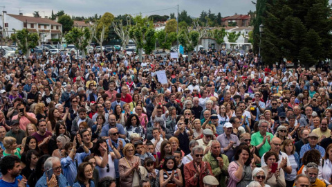 Asistentes a un mitin político. Imagen de X. Asistentes a un mitin político. Imagen de X.