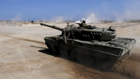 Soldados de la Comandancia de Melilla en un ejercicio de demostración de capacidades.- EFE/ Paqui Sánchez Soldados de la Comandancia de Melilla en un ejercicio de demostración de capacidades.- EFE/ Paqui Sánchez