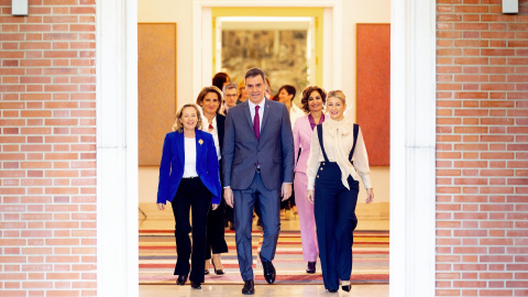Nadia Calviño, Pedro Sánchez, Yolanda Díaz, Teresa Ribera y María Jesús Montero, en una foto de archivo. - EP Nadia Calviño, Pedro Sánchez, Yolanda Díaz, Teresa Ribera y María Jesús Montero, en una foto de archivo. - EP