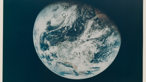 Primera foto de la Tierra tomada por un ser humano: William Anders, miembro de la tripulación del Apolo 8, de diciembre de 1968. REUTERS Primera foto de la Tierra tomada por un ser humano: William Anders, miembro de la tripulación del Apolo 8, de diciembre de 1968. REUTERS