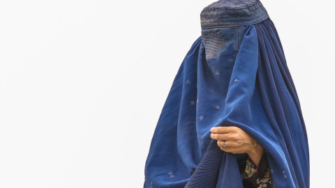 Una mujer con burka en Kabul (Afganistán). EFE/ Hedayatullah Amid Una mujer con burka en Kabul (Afganistán). EFE/ Hedayatullah Amid